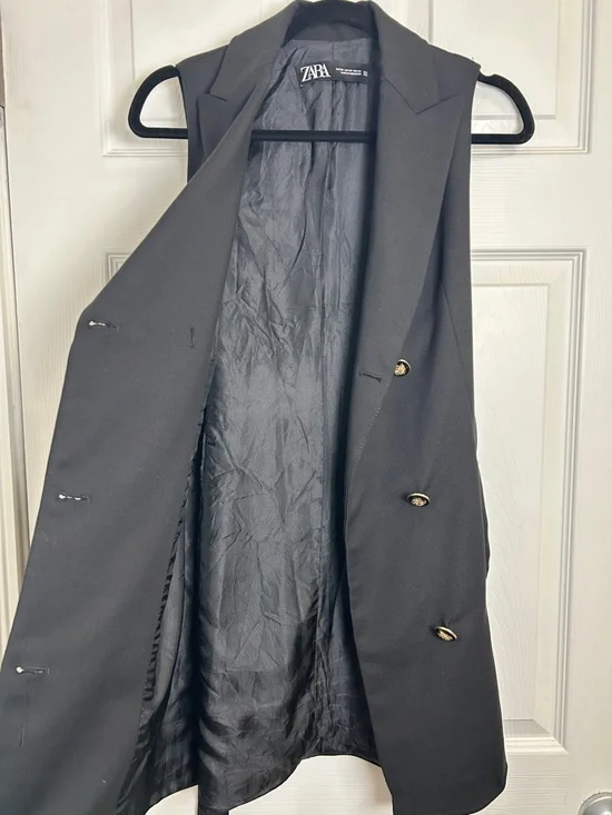 Zara Sleeveless Double-Breasted Black Dress with Gold Buttons - Picture 5 of 6